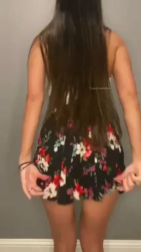 Incase you couldn’t tell, I’m not wearing panties.