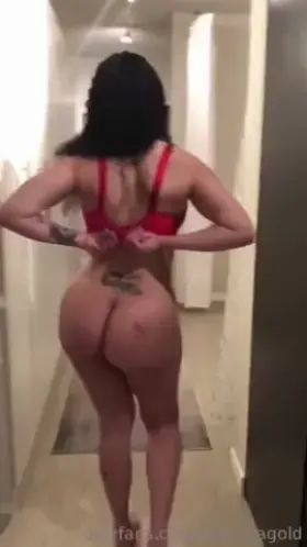 BITCH ON FIRE🔥🔥⚡⚡👇🏻