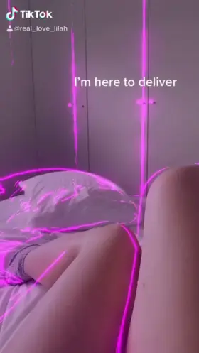 DAMN SOO HOT (TAKE HERE MEGA FOLDER IN THE COMMENT )