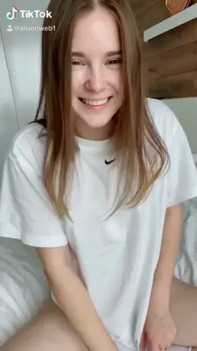 Hi! Need to tell you something in my bed👅