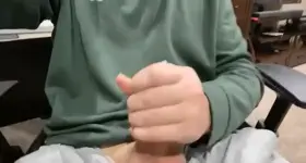 Upvote for another cumshot vid (18) DMs are open