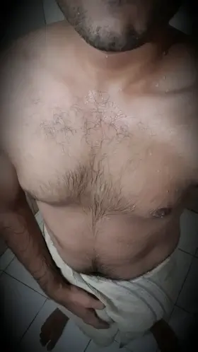 23][Dick Pic] Oops I dropped my towel!