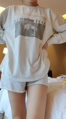 Can I be your cute Asian gf?👉👈