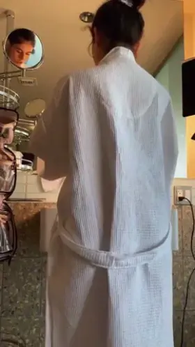 Reveals perfect body