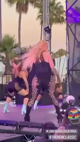 Throbbing hard for iggy right now. Need someone to feed/control me using her. Need to release this