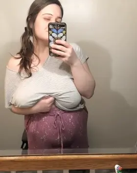 Sexy & she know it 💕 [f]