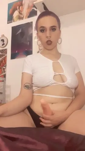 beg for my attention 😂🔥😈