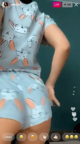Insta LIVE - She was born to stand out.😍