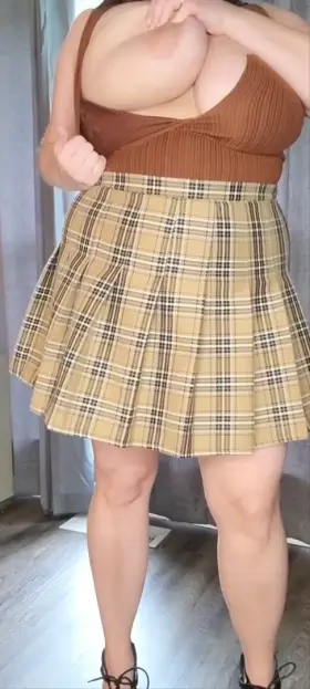 Only $7. Horny bbw milf with a kink for strangers watching me cum. No PPV, No Spam, 500+ media, chat w/subs, daily creative content, crazy lingerie addiction, customs, requests and more! Cum watch me fuck myself silly!