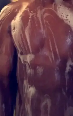 It’s Valentine’s Day and I need some company 😌