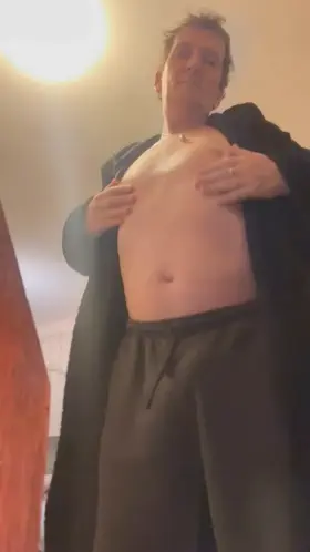 Midnight play [00:00]