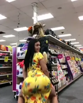 🍑Latín Girl With Big Delicious Ass Content Free🍑 https://link-to.net/80279/BP18