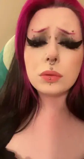 One upvote= 1 minute of me edging myself to a huge orgasm 😍