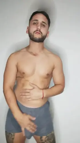 i need help to get it off 🙈 my videos fucking and more on the link in comments 😏🥵.