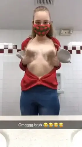 Omggg do you think she noticed?? 🙊