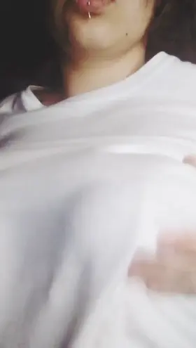 i get horny out of nowhere and want to post my body in the internet