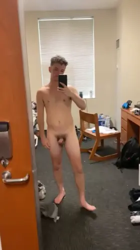 POV: I send this to you as your reward for beating me 1v1 🤭