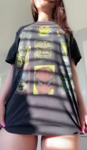 4’11, 100lbs.. Be honest w me please 😘