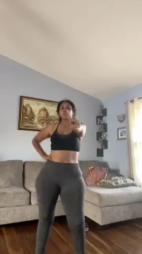 Love shaking my thighs