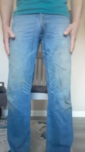 Is wearing ripped Jean's ok for dads ? (50's)