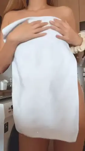 Guess how tall am I (f)