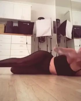 Iggy Azalea Twerking