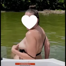 A lil sneaky 🛥️