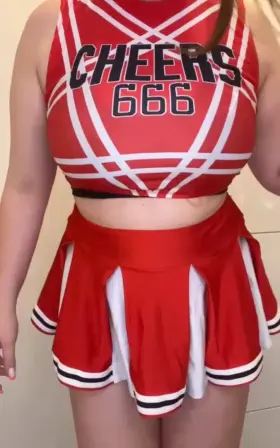 finally feeling comfortable enough to show my chubby tummy... plz be nice daddy