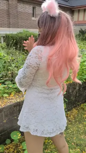 Sending kisses to your cock, put it here