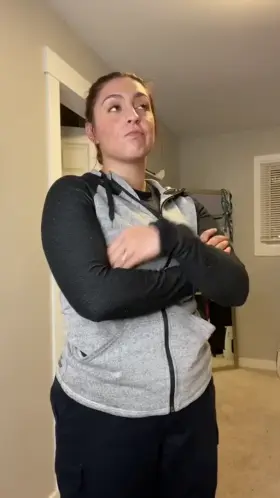 I wish it was this easy to get undressed after work 😊