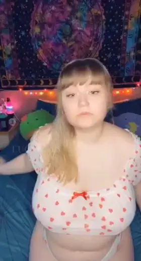 will u be my valentine? 🥺