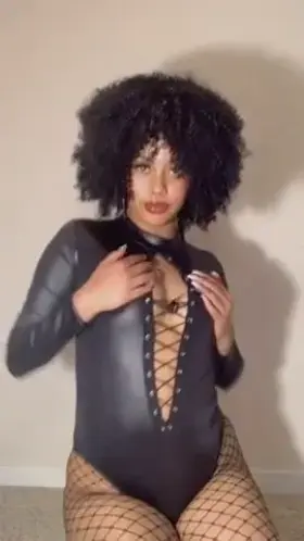 Heres another one papis since I got so much love here 🥰