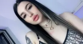 Wanna be so close to my pussy?