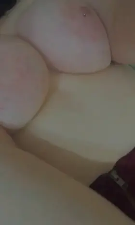 is a body bit thick welcome here?cause look how wet she is now