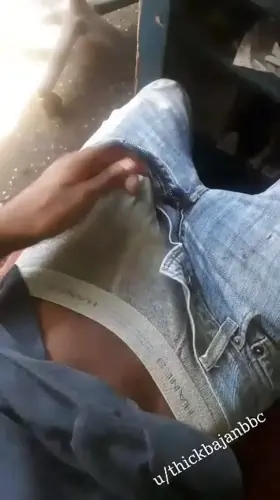 let me bend u over this desk for our lunch break 🍆💦