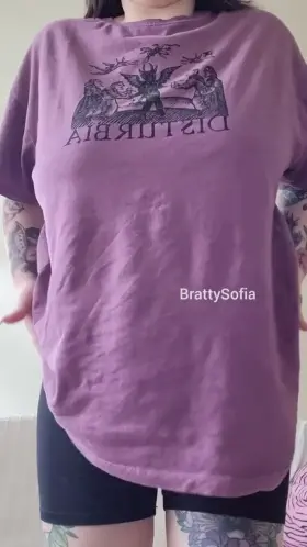 I hide how huge they are irl, only reddit gets to see