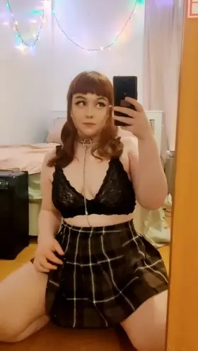 There's a surprise under my skirt 💞