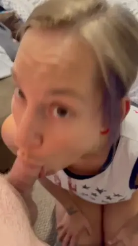 Pretty milf cock sucker!