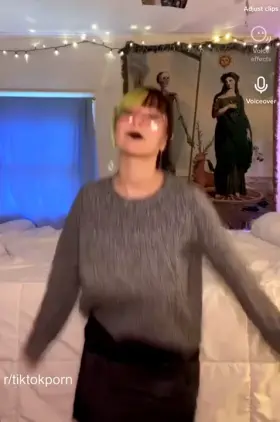 her Free album In Comments 👇