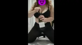 Drink my pee, while I drink my wine