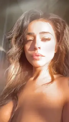 It’s finally warm enough to greet my neighbors in the morning… completely naked ;) [gif]