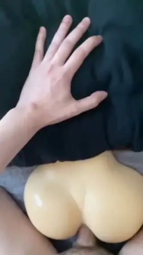 My best friends' ass! SIMON