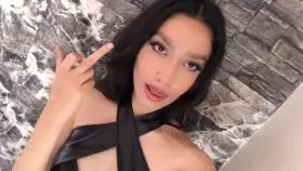 My bitch with just 2 gestures from my pretty hand [domme]