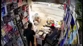 Explosion in Syria caught on shop CCTV