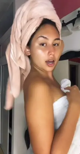 do u like my booty papi? you can spank me all night