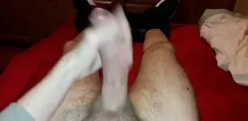 21, having some late night fun, dms open :)