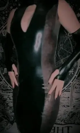 [OC] You wanna come polish this rubbery booty?