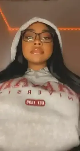 bbw showing huge tits