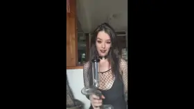 What if your bong isnt the only thing I want to suck?