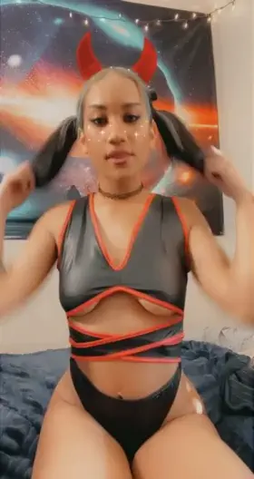 [OC] just a spooky flash 😈